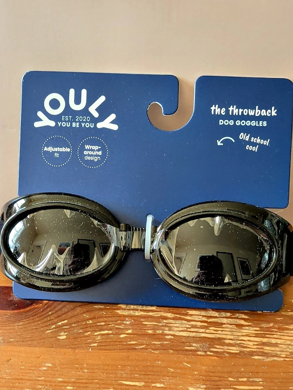 Youly The Throwback Dog Goggles Black Dog Goggles NWT
